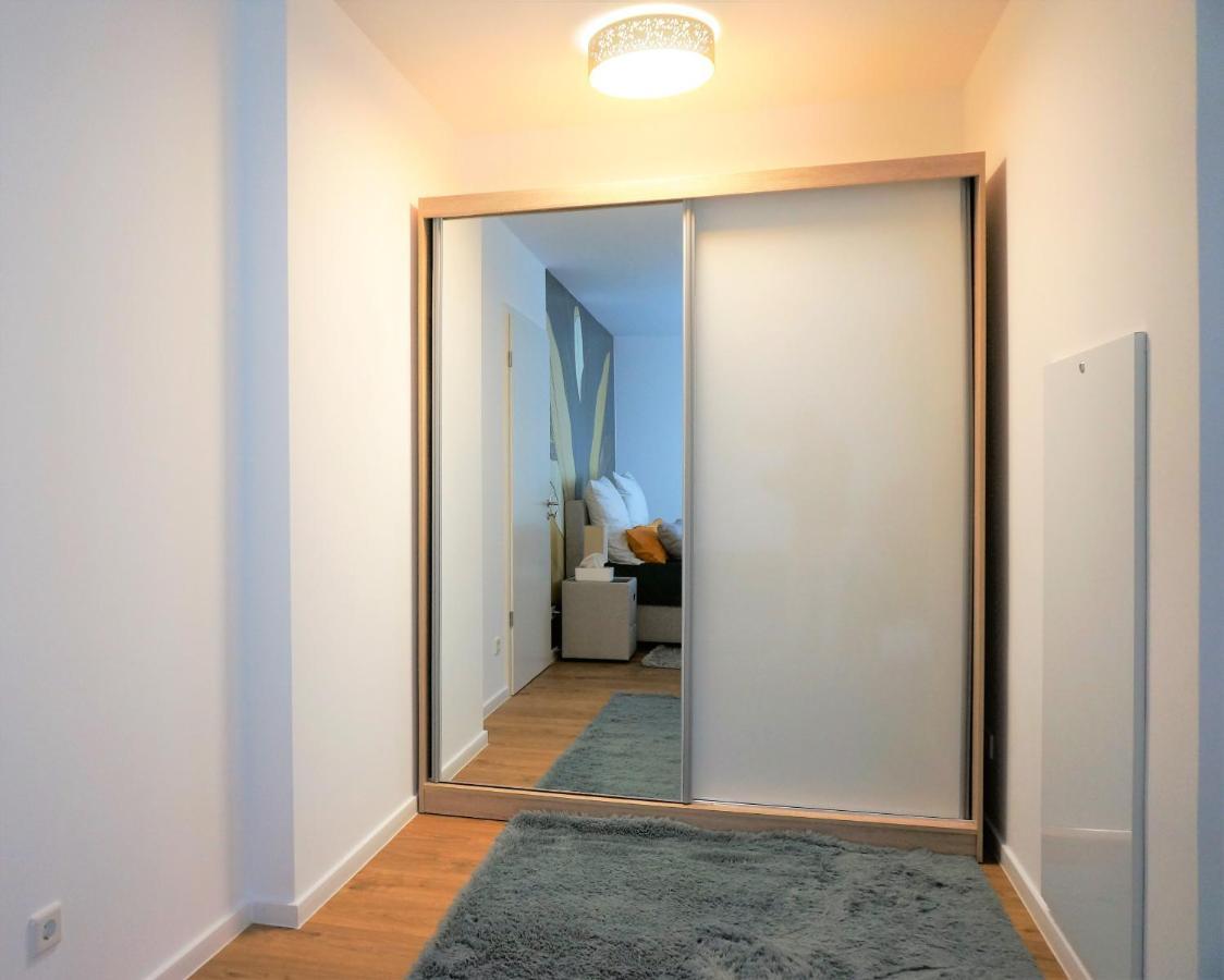 Mein Apartment, Stars Mit Balkon Und Klima Fuer Bis Zu 4 Personen Frankenthal  Luaran gambar